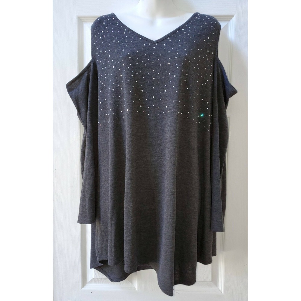 Belldini Long Sleeve Gray Knit Top Cold Shoulder Rhinestone accents 2X preown